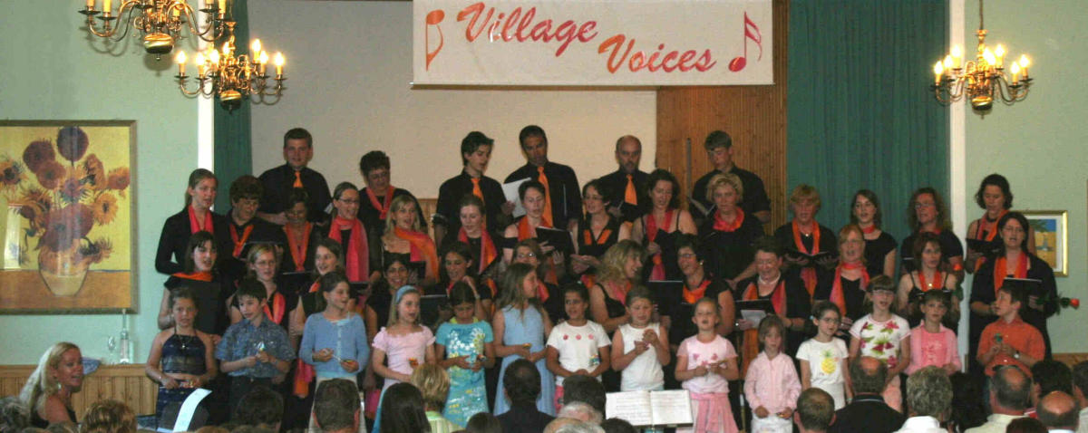 Little Voices und Village Voices in ihren Anfängen; 2005